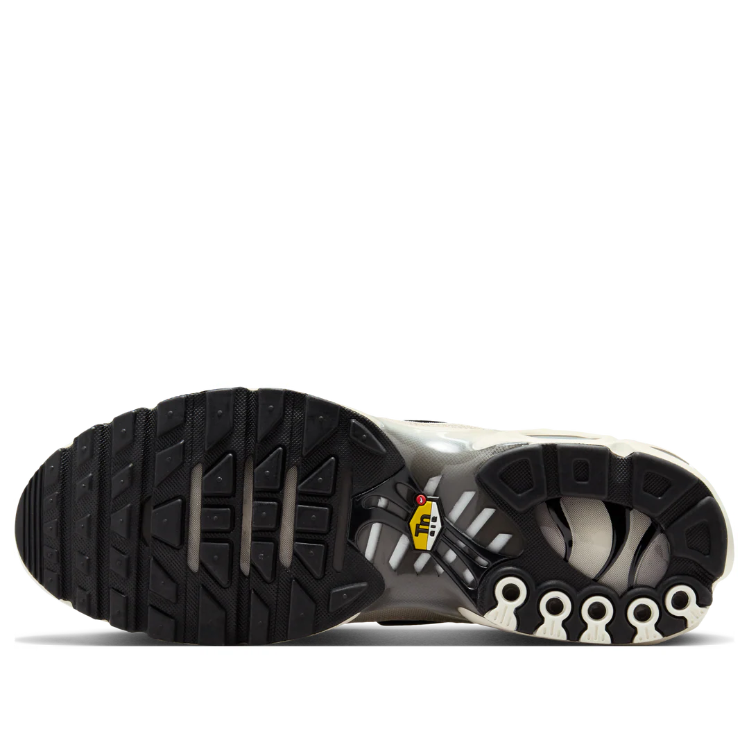 Nike Air Max Plus Light Orewood Cave Stone