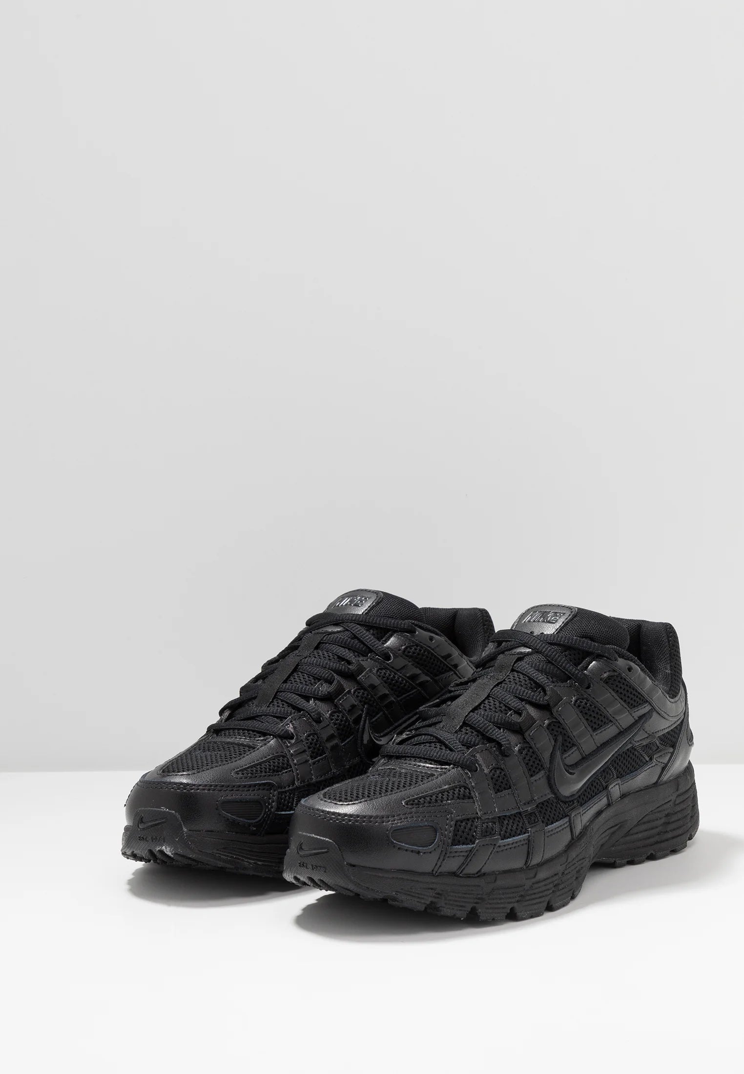 Nike P-6000 Premium Triple Black